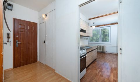 NA PREDAJ 3 IZB. BYT,78 m2, SÍDLISKO III,V. CLEMENTISA, SUPER CENA 