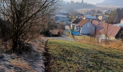 SKLABIŇA -7 km od mesta Martin -stavebný pozemok 1403m2