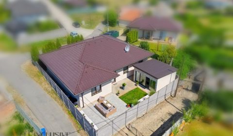 ALL INCLUSIVE I 4 IZBOVÝ RD S GARÁŽOU A S BENEFITMI KRÁĽOVÁ NAD VÁHOM