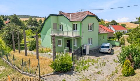 Na predaj 6-izb. posch. rod. dom s veľkým poz.,Bajtava