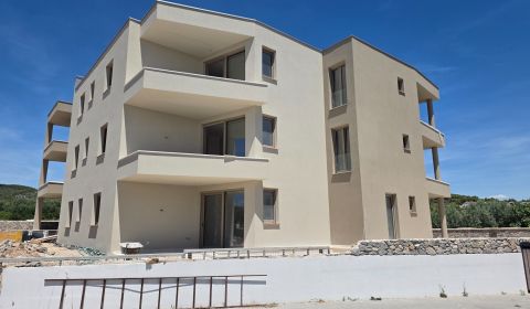 CHORVÁTSKO  - Apartmány (K3) v krásnej dedinke TRIBUNJ