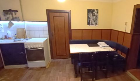 Na predaj rodinný dom s 2 obytnými jednotkami v obci Andovce