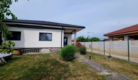 4-izbový Rodinný dom Janíkovce s 10 árovým pozemkom