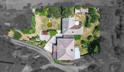 Rodinný dom s pozemkom 1298m2, Podolie - Nové Mesto nad Váhom