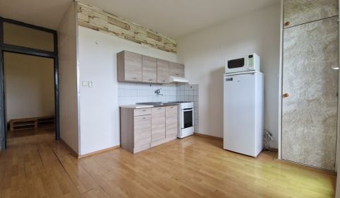 AstonReal: predaj 2-izbovy byt 57m2 + loggia, Kežmarok - K. Kuzmányho