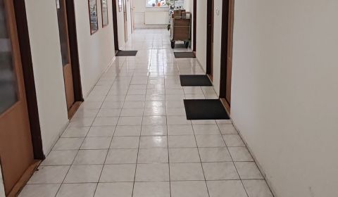 Komerčný objekt na predaj  v Komárne