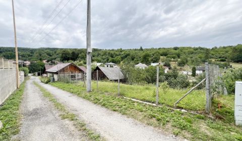 POZEMOK NA PREDAJ- ŠTEFANOVCE, 20 KM OD PREŠOVA, CCA 800 M2, 