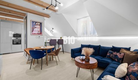 Atypický 2 izbový byt s atmosférou Starého Mesta v Petržalke