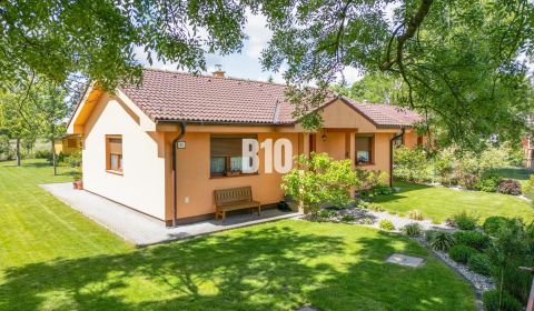 Rezervovaný - Dom, kde skutočne vypnete —Na Predaj 3 izbový rodinný do