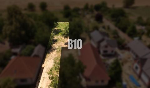 Stavebný pozemok 620 m² v obci Čeľadice – pripravený na výstavbu