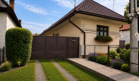 Ponúkame na predaj jedinečný rodinný dom v Jabloňovciach