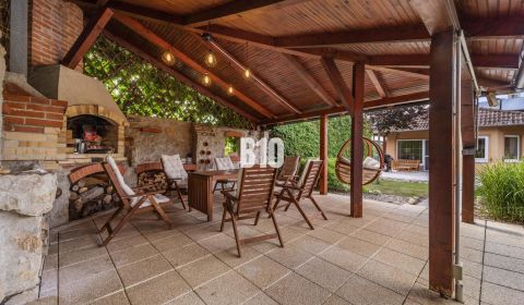 4i rodinný dom Lehota | 230 m² | Bazén | 85 m² garáž | 5 min. od Nitry