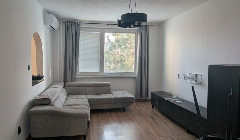3,5 izbový byt na Klokočine, Novomeského ulica
