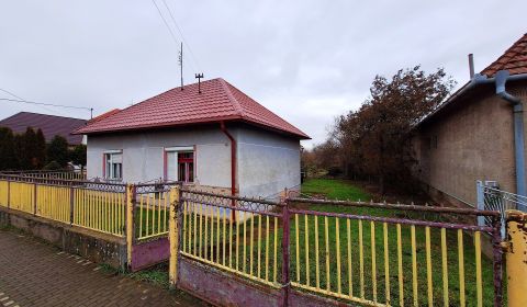 Ponúkam na predaj rodinný dom v Lúčnici nad Žitavou, 5km Vráble
