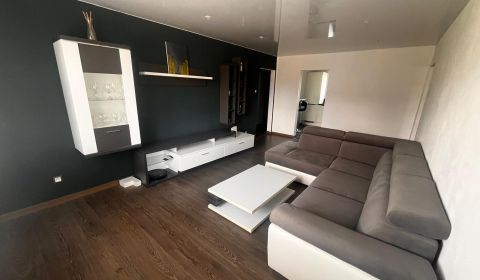 PREDAJ: 3i byt s lodžiou; 68 m2; FONČORDA; BB; 229.900 €