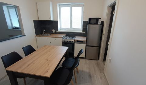 Štýlový 2i byt po rekonštrukcii, Nové Mesto