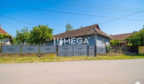 NA PREDAJ EXKLUZÍVNE: Rodinný dom s veľkým pozemkom - Veľká Ida