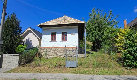 Dobré reality ponúkajú na predaj rodinný dom vo Veľkej Lehôtke