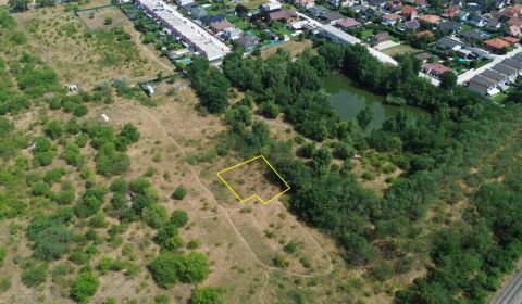 Stavebný investičný pozemok 583 m2 | Senec