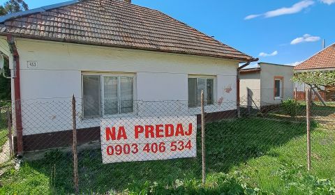 Na Predaj rodinný dom v obci Kolta, okres Nové Zámky.