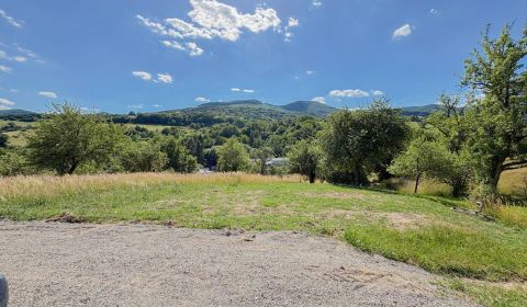 Stavebný pozemok 1 353 m² pri Tajchu s krásnymi výhľadmi