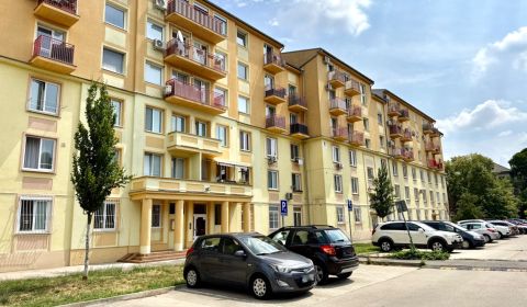 REZERVOVANÉ Na predaj 2 izbový byt, Bratislava, Trnávka, Doležalova ul