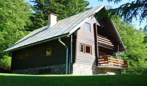 Chata na Táloch, okr.Brezno, pozemok 680m2, 