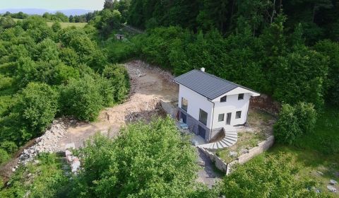 Novostavba rodinného domu v obci Badín