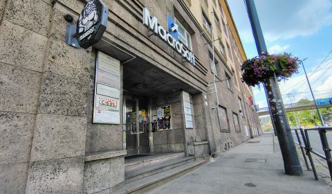 Kancelárske priestory v administratívnej budove na Štefánikovej ulici 