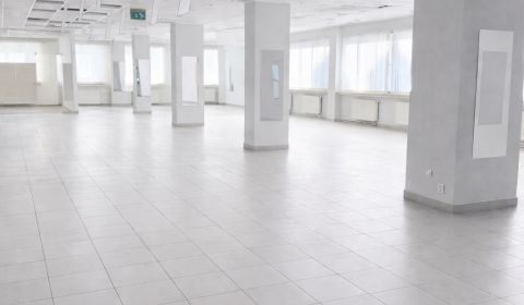 NA PRENÁJOM | Obchodný priestor v centre Galanty - 240 m²