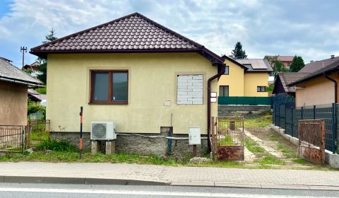 Na predaj rodinný dom v obci Ľubotín, okres Stará Ľubovňa