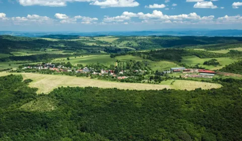 Ábelová (Lučenec) - 11.340 m2 ORNÁ PÔDA a LES