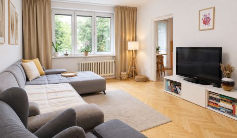 DOHODA NA CENE MOŽNÁ! Prerobený 3 izbový moderný byt Piešťany