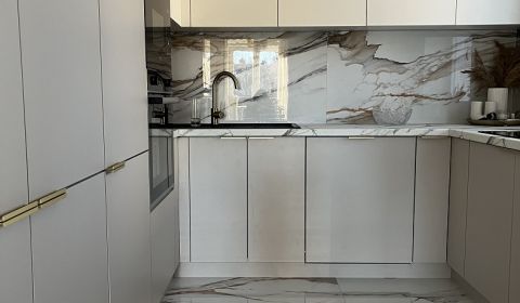 Prenájom luxusného 2-izbového bytu, Martin - centrum