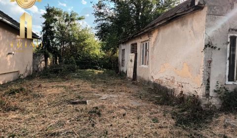 Tvrdošovce pozemok so starším rodinným domom VÝRAZNE NIŽŠIA CENA