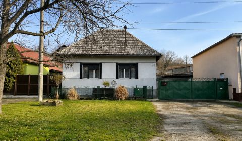 Predaj, Rodinný dom v obci Hontianske Trsťany