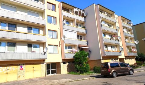 3-izbový byt 84m2 s veľkou loggiou po rekonštrukcii, Javorová Piešťany