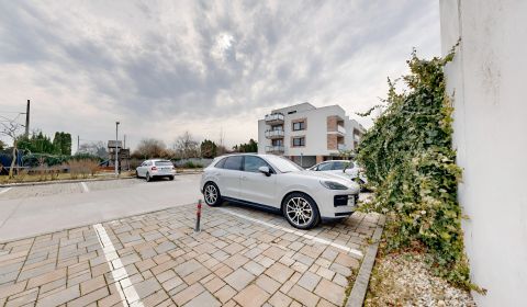 Parkovacie miesto Ružinov – Na piesku, uzavretý areál, kamera