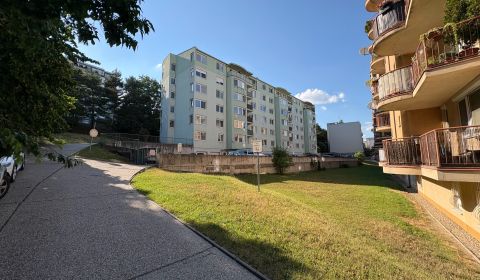 - Priestranný 2i byt (65m²), Stará Dúbravka, BA