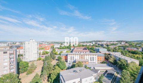 Panoramatický 3kk byt | nepriechodné izby | Nitra - Staré Mesto