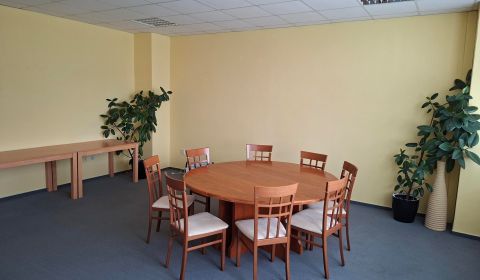 TOP CENA: Administratíva od 40m2, Dúbravka