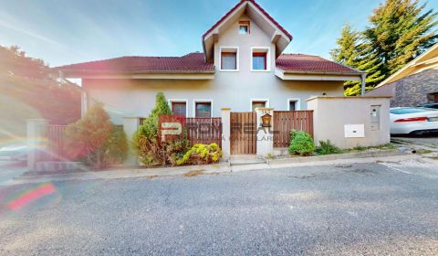 Viacgeneračný RD pod lesom v Borinke | 3 samostatné byty | Ideálny na 