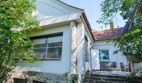 Predaj exkluzívny 6-izbový dom s veľkým rožným pozemkom Nitra, ZOBOR