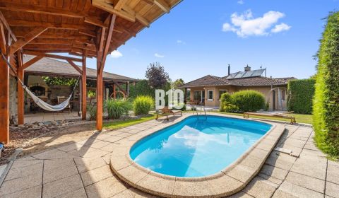 4i rodinný dom Lehota | 230 m² | Bazén | 85 m² garáž | 5 min. od Nitry