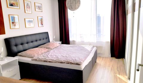 3-izb. byt v projekte Slnečnice, 7 p/7, balkón