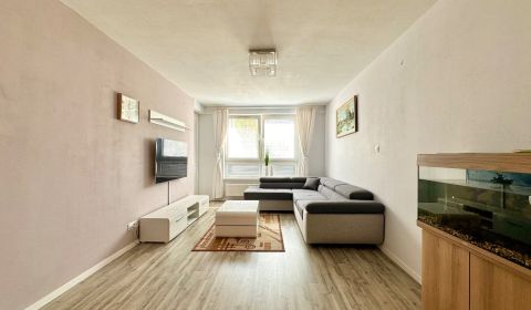 Na prenájom moderný 3-izbový byt s garážovým státím – Nobelova