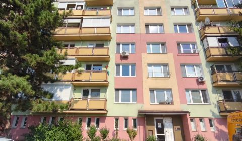 REZERVOVANÉ: PRIESTRANNÝ 37,90 m2 1-izbový byt