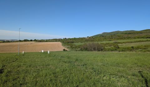 Stavebný pozemok 601 m2 v Štitároch