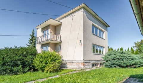 REZERVOVANE  I Na predaj dvojposchodový 5i rodinný dom pri Žiline
