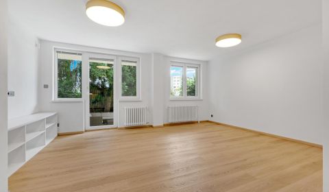 ,Prenájom moderný 3 izb. byt, Sološnícka ul,124 m2, Karlova Ves